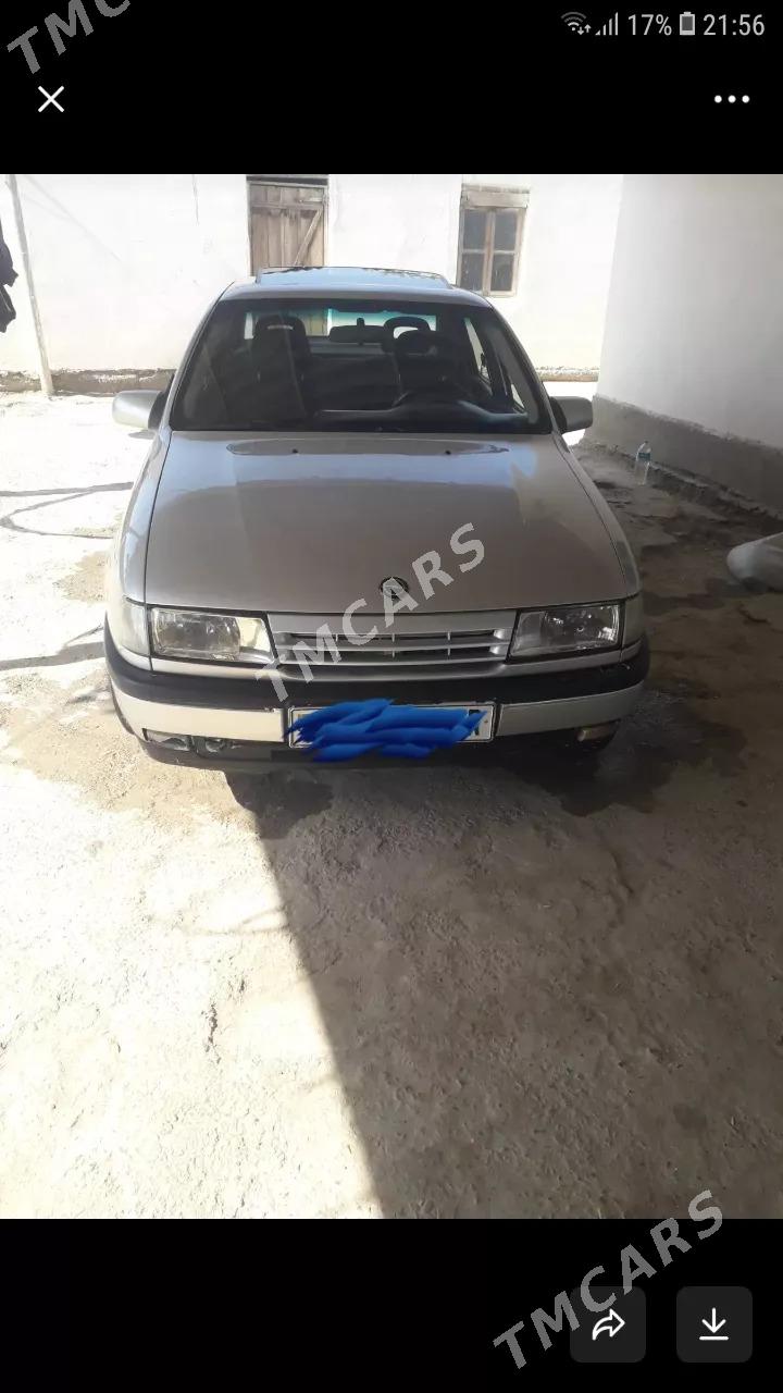 Opel Vectra 1989 - 35 000 TMT - Murgap - img 3