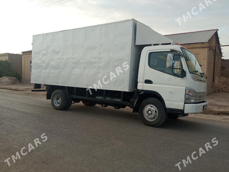 Mitsubishi Fuso 2009 - 320 000 TMT - Türkmenabat - img 6