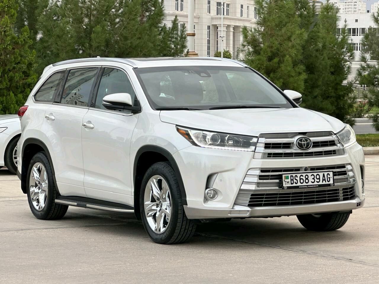 Toyota Highlander 2018 - 590 000 TMT - Aşgabat - img 2