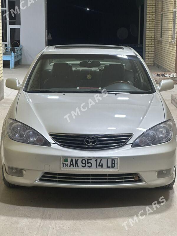 Toyota Camry 2004 - 185 000 TMT - Саят - img 3