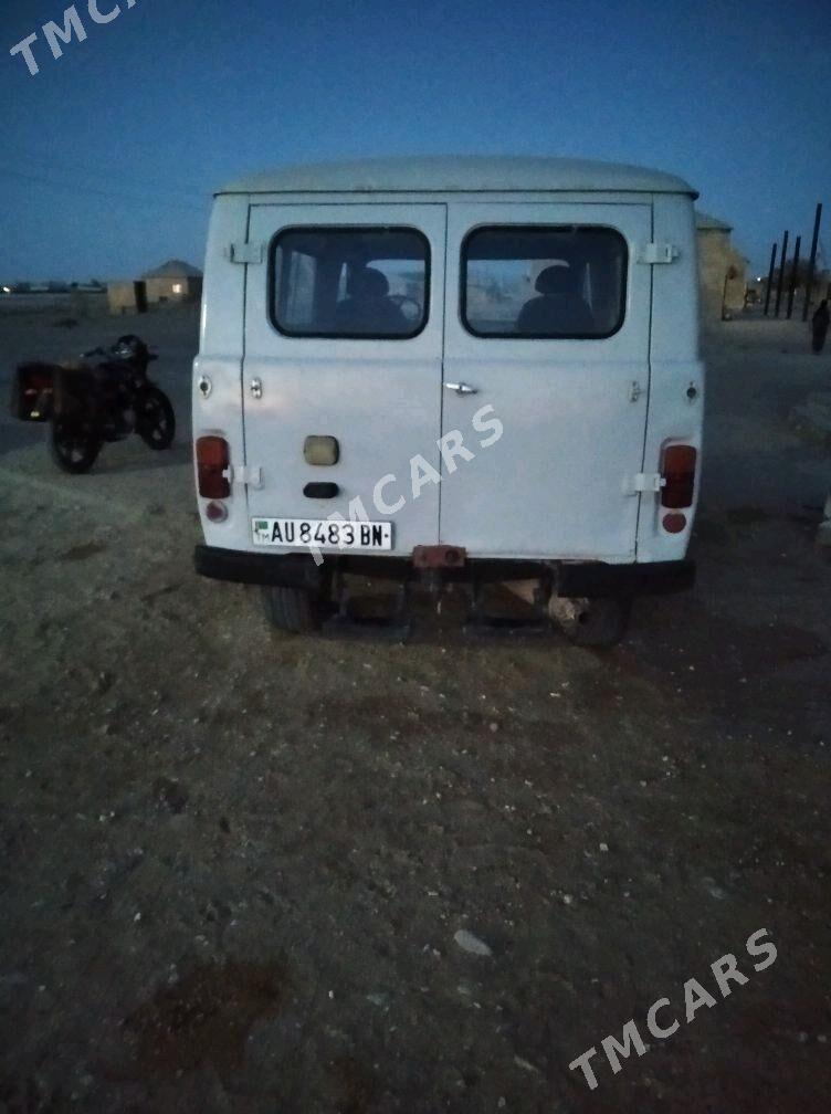 UAZ Profi 1990 - 30 000 TMT - Гумдаг - img 2