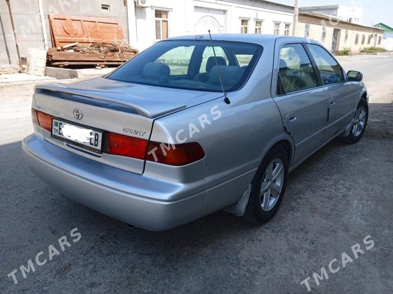 Toyota Camry 2000 - 100 000 TMT - Туркменабат - img 3