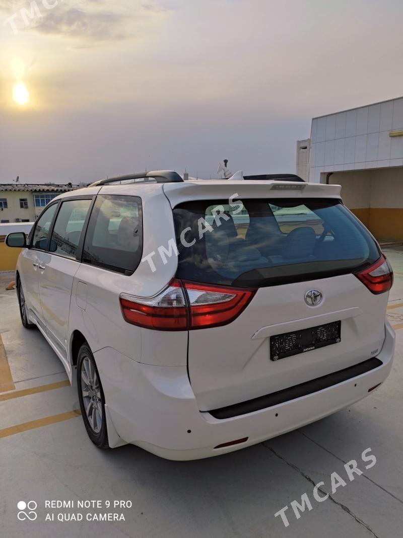 Toyota Sienna 2019 - 385 000 TMT - Мир 2 - img 9