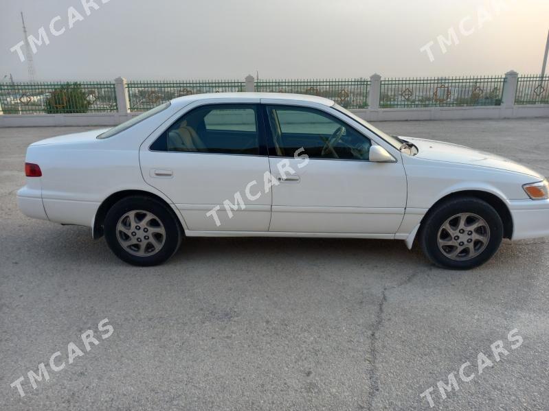 Toyota Camry 2000 - 115 000 TMT - Балканабат - img 2