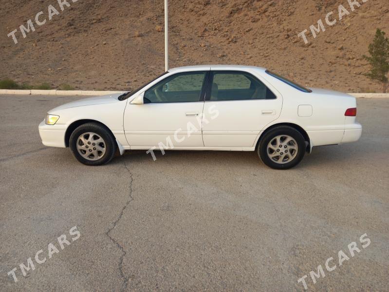 Toyota Camry 2000 - 115 000 TMT - Балканабат - img 4