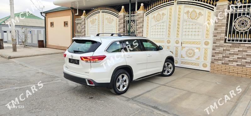 Toyota Highlander 2019 - 535 000 TMT - Ашхабад - img 9