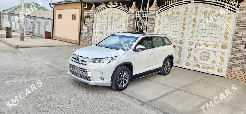 Toyota Highlander 2019 - 507 000 TMT - Ашхабад - img 2