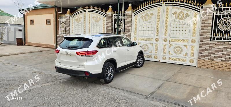 Toyota Highlander 2019 - 507 000 TMT - Aşgabat - img 8