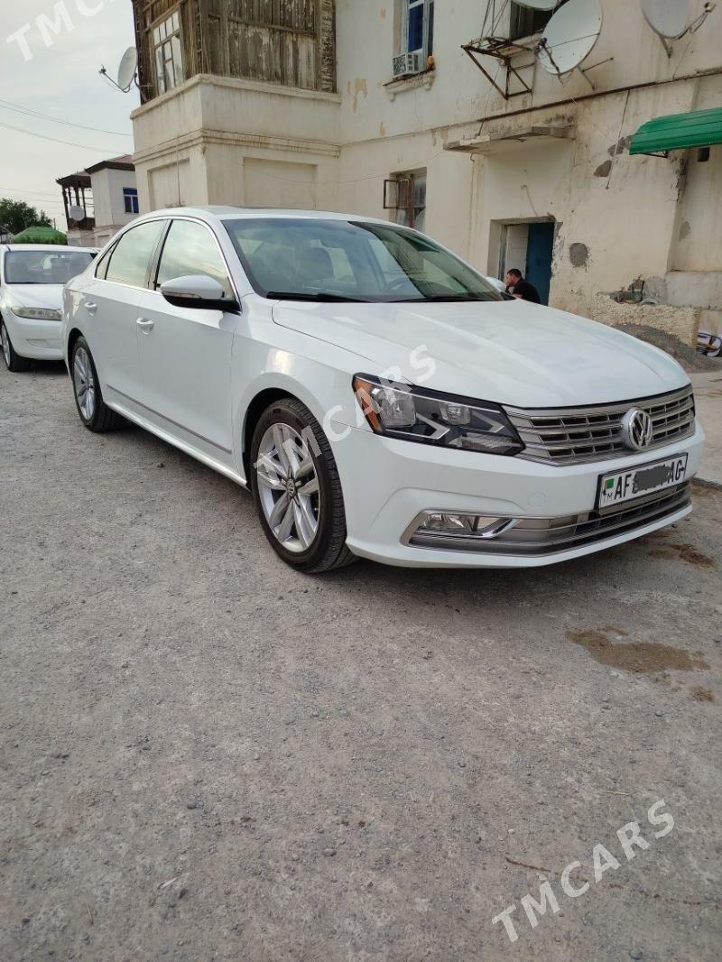 Volkswagen Passat 2018 - 260 000 TMT - Aşgabat - img 2