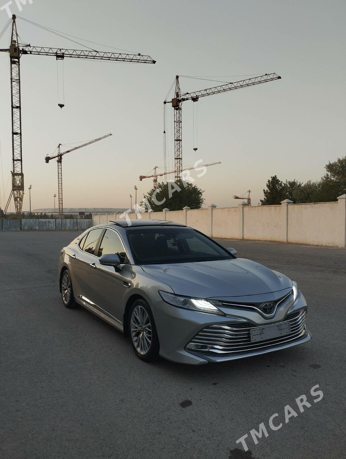 Toyota Camry 2018 - 300 000 TMT - Мары - img 2