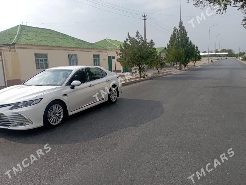 Toyota Camry 2019 - 260 000 TMT - Бузмеин - img 2