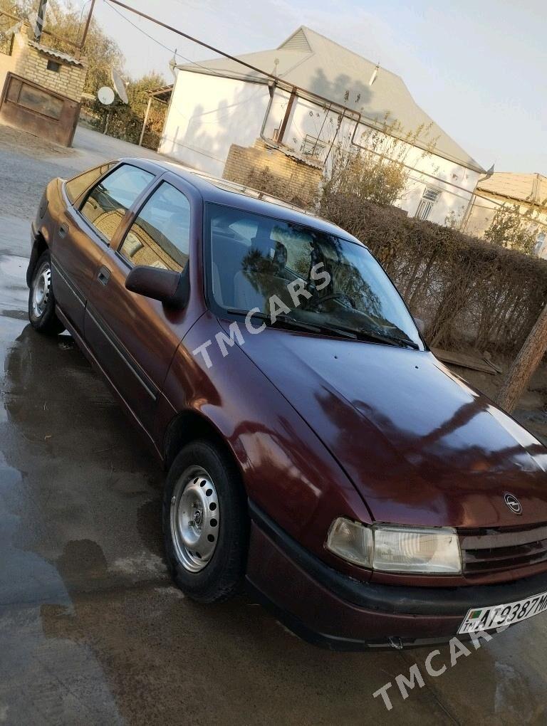 Opel Vectra 1990 - 19 000 TMT - Mary - img 3