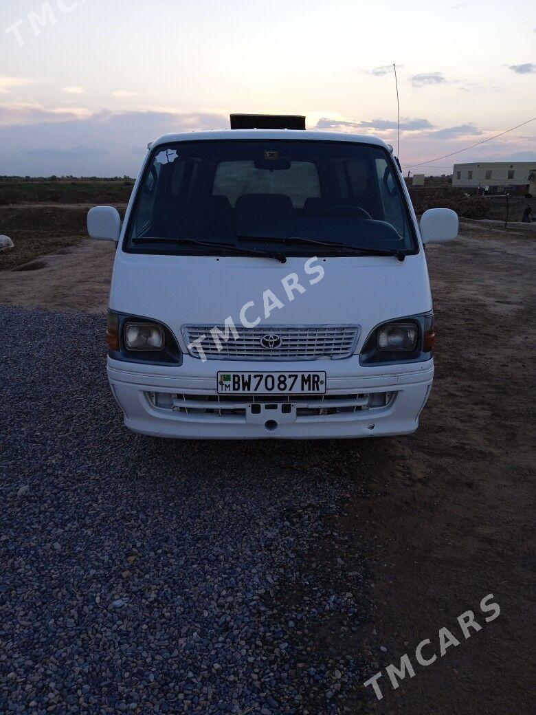 Toyota Hiace 2001 - 100 000 TMT - Векильбазар - img 2