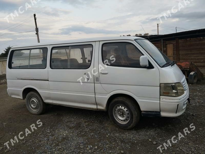 Toyota Hiace 2008 - 55 000 TMT - Бахарден - img 3