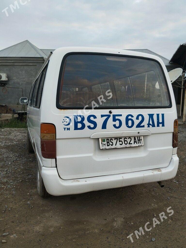 Toyota Hiace 2008 - 55 000 TMT - Бахарден - img 2