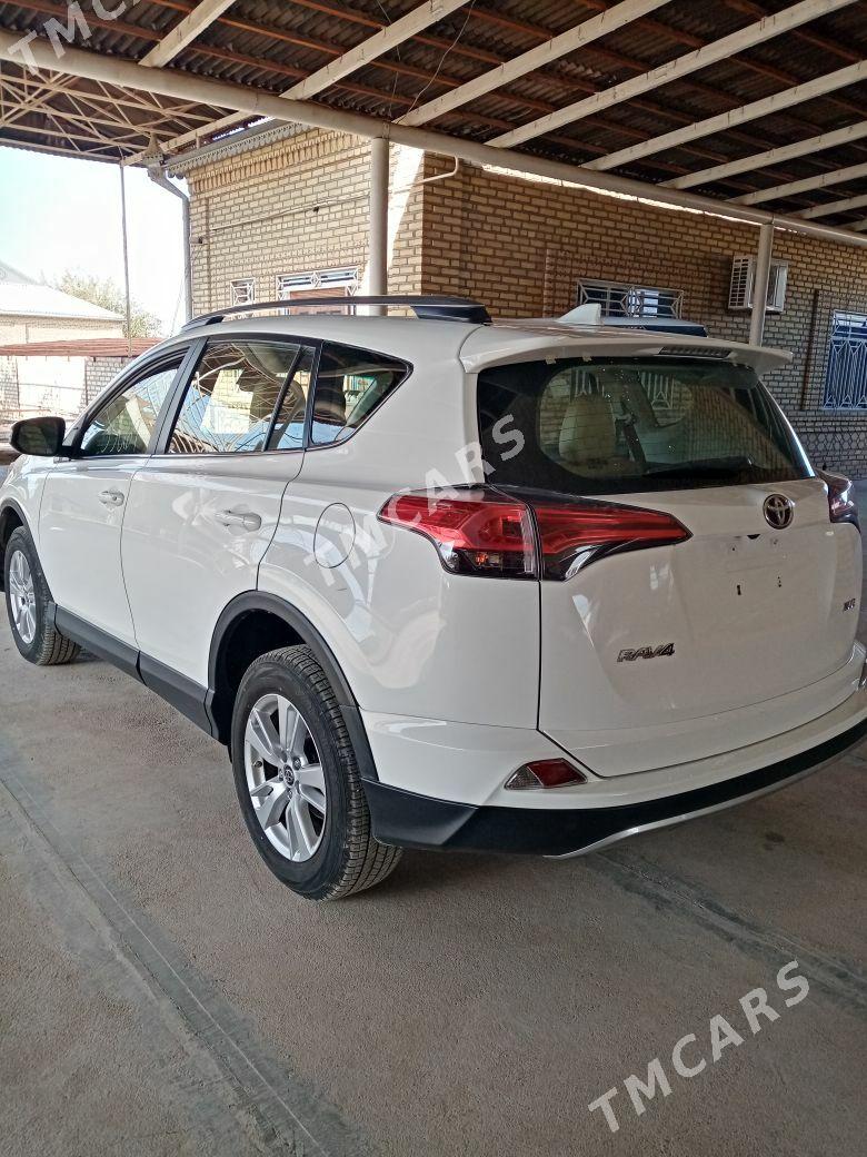 Toyota RAV4 2018 - 310 000 TMT - Mary - img 3