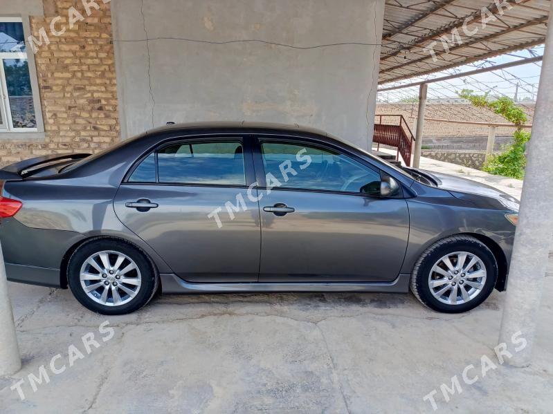 Toyota Corolla 2010 - 125 000 TMT - Ходжамбаз - img 2