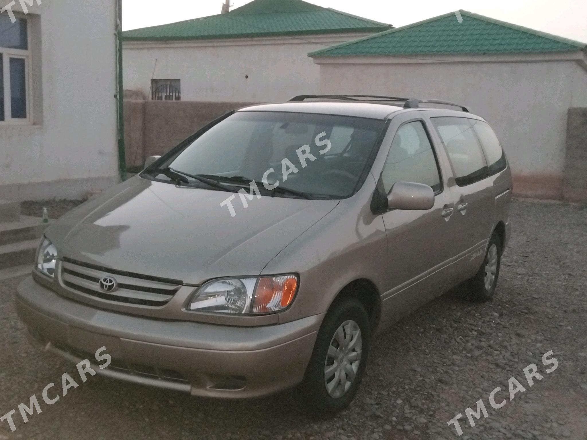 Toyota Sienna 2001 - 125 000 TMT - Серахс - img 7