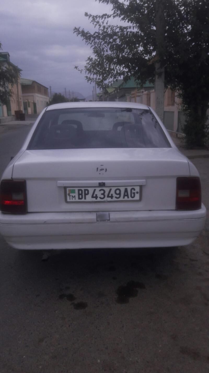 Opel Vectra 1989 - 21 000 TMT - Ашхабад - img 2