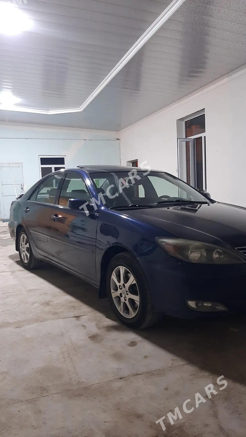 Toyota Camry 2003 - 180 000 TMT - Дянев - img 2