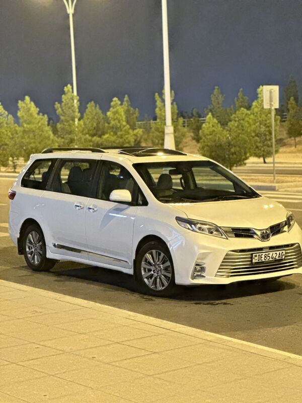 Toyota Sienna 2018 - 380 000 TMT - Aşgabat - img 8