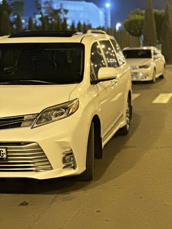 Toyota Sienna 2018 - 380 000 TMT - Aşgabat - img 5