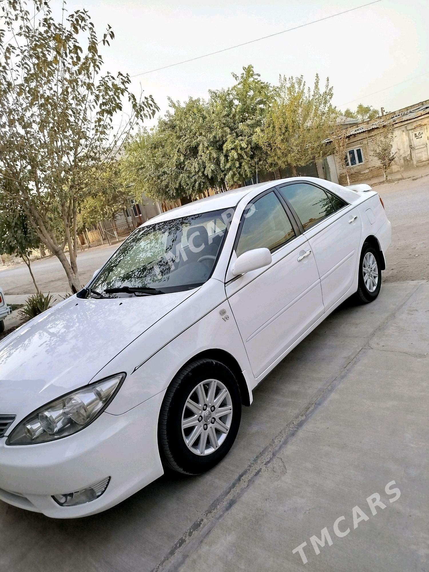 Toyota Camry 2003 - 110 000 TMT - Мургап - img 3