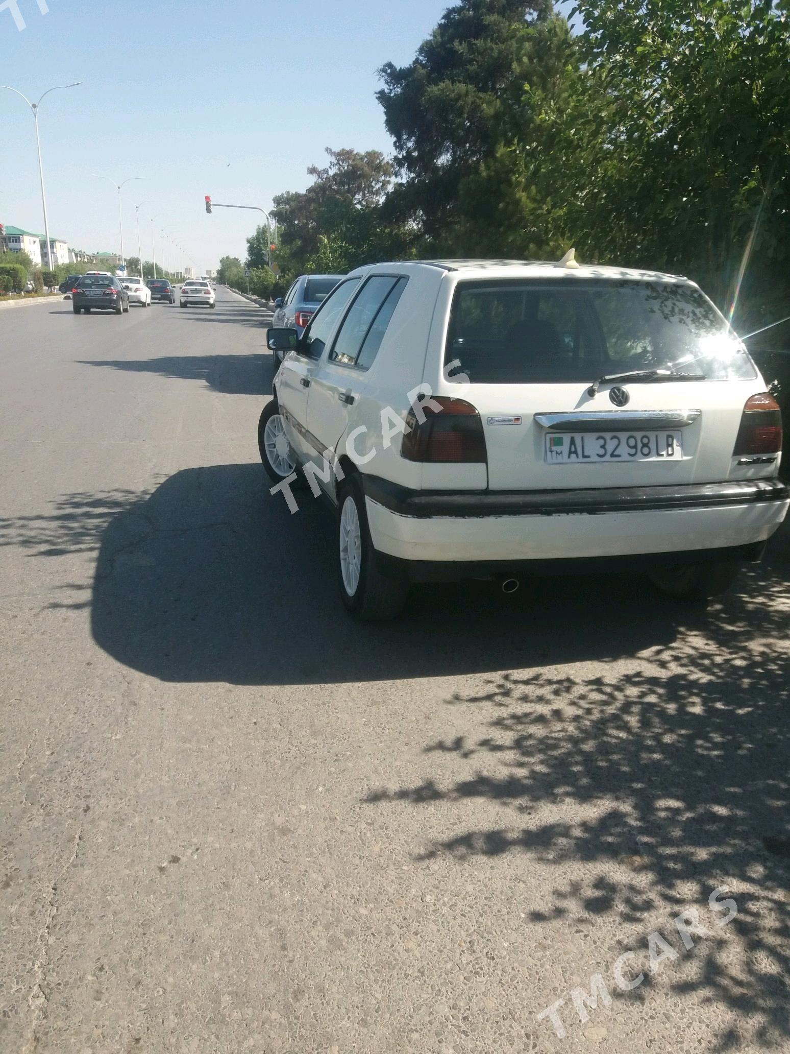 Volkswagen Golf 1993 - 30 000 TMT - Türkmenabat - img 5