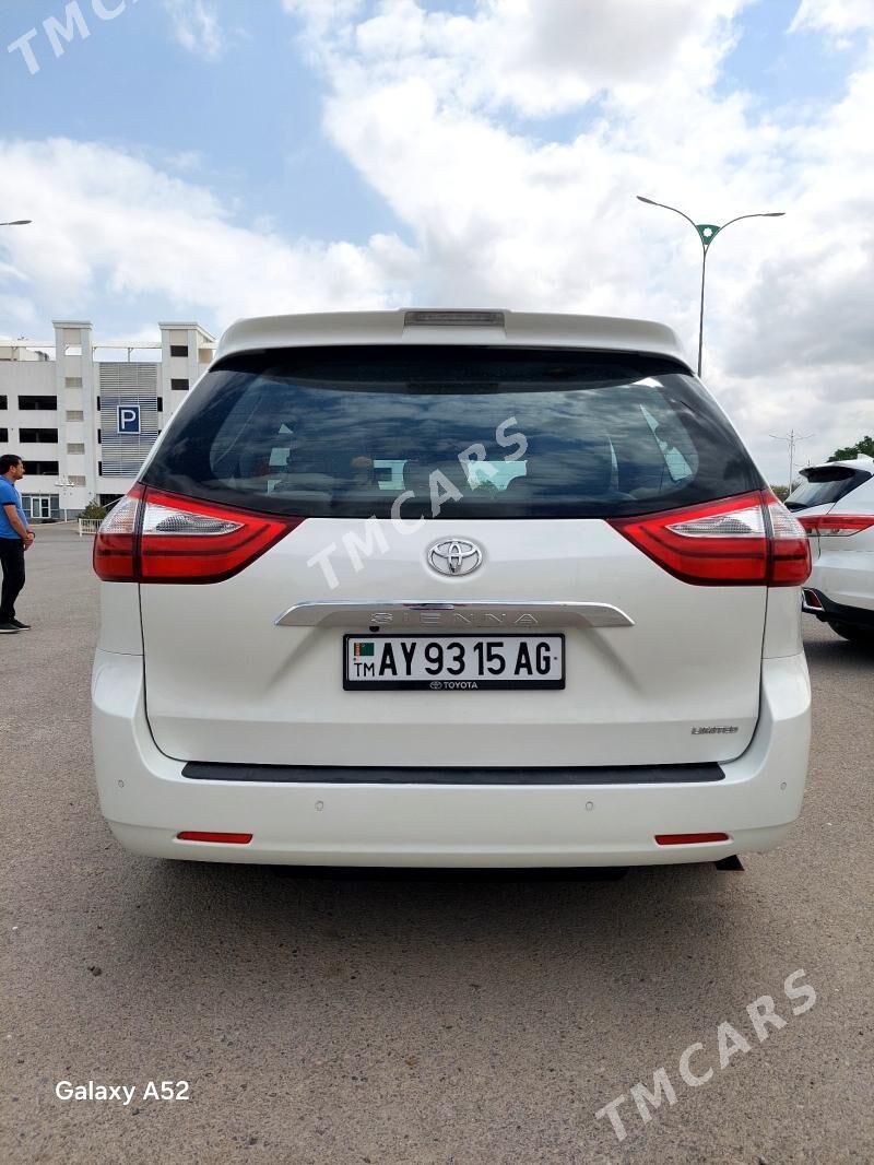 Toyota Sienna 2018 - 595 000 TMT - Aşgabat - img 5