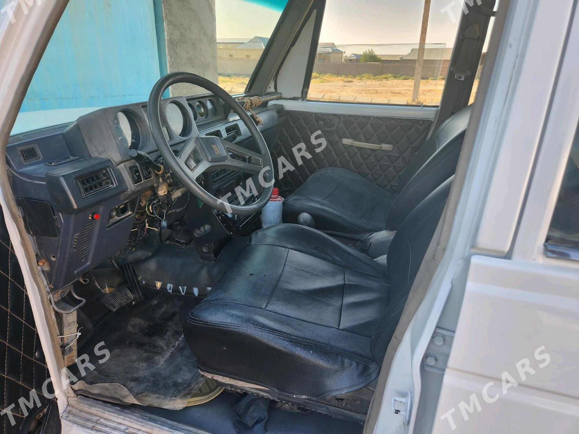 Mitsubishi Montero 1995 - 400 000 TMT - Серахс - img 5