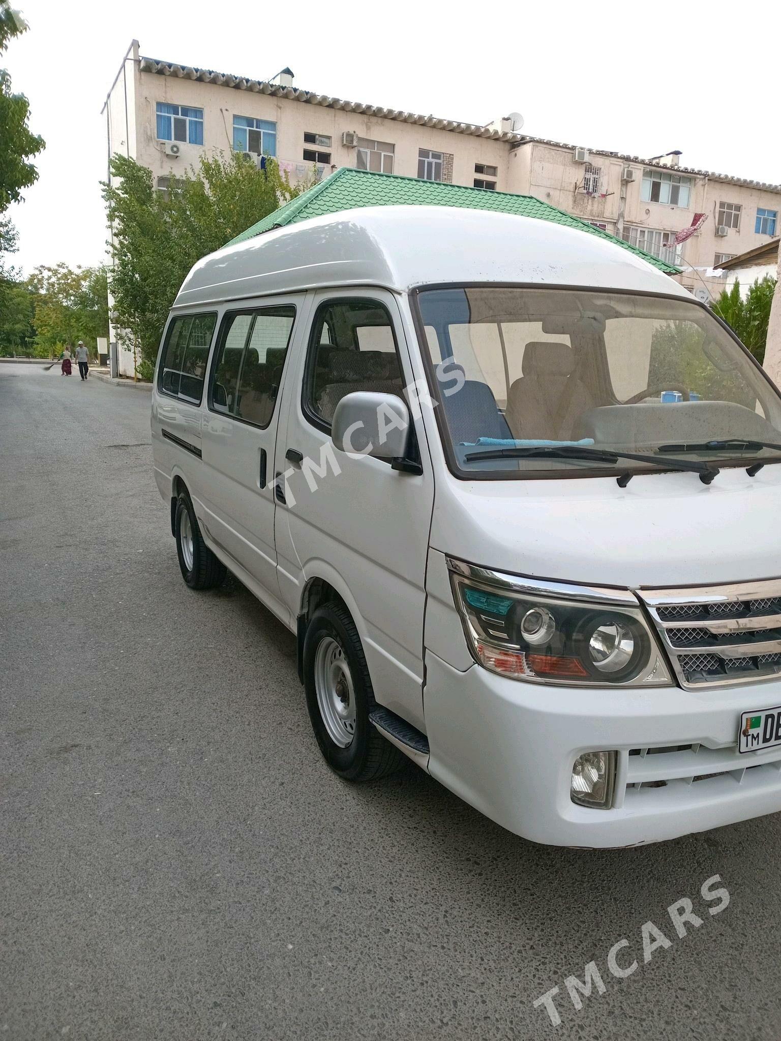 Toyota Hiace 2012 - 140 000 TMT - Ашхабад - img 4