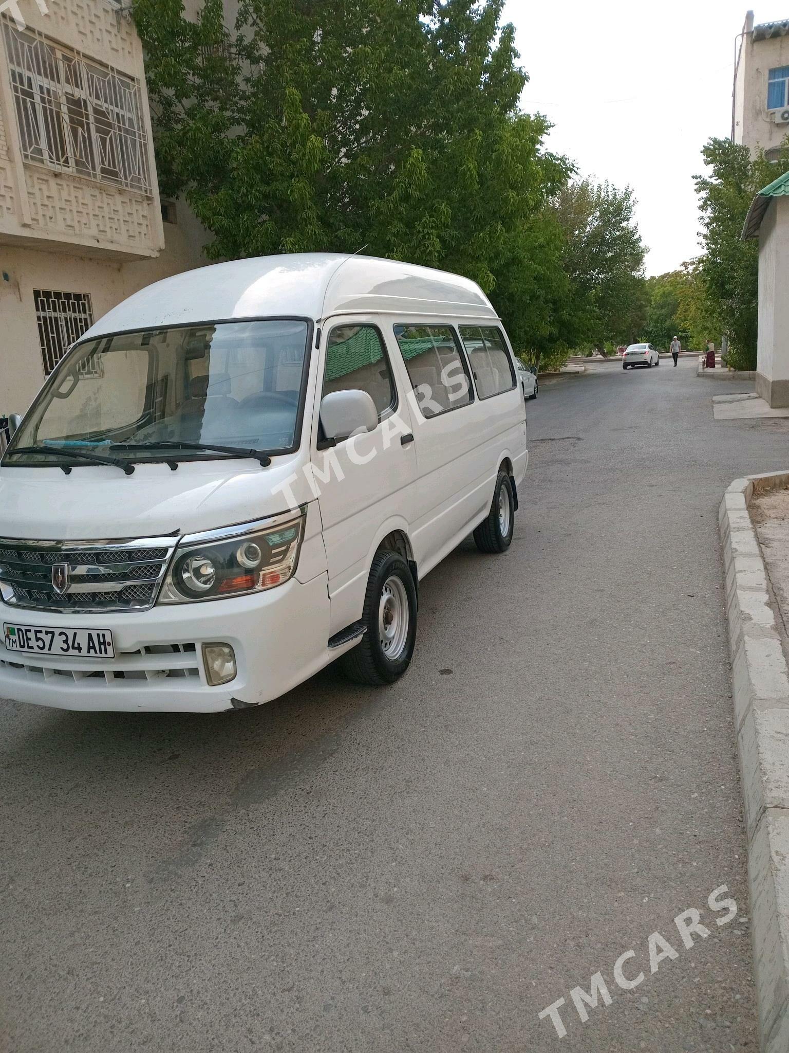 Toyota Hiace 2012 - 140 000 TMT - Ашхабад - img 2