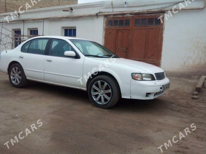 Nissan Maxima 1998 - 45 000 TMT - Дашогуз - img 2