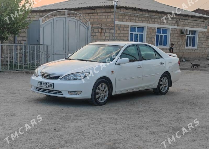 Toyota Camry 2003 - 118 000 TMT - Гызыларбат - img 2