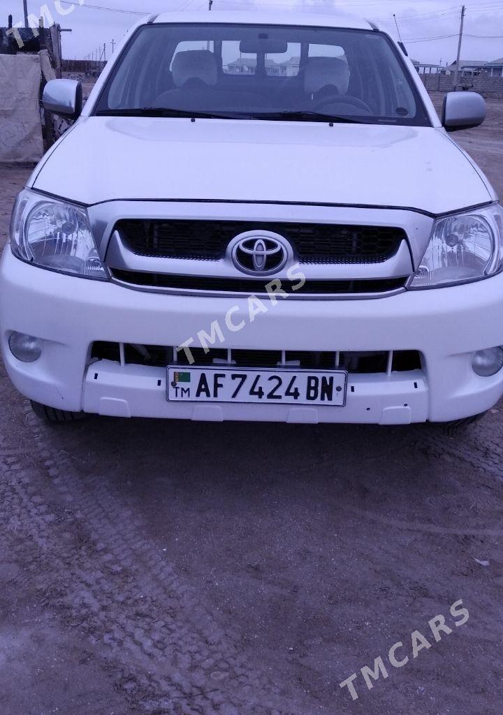 Toyota Hilux 2008 - 160 000 TMT - Эсенгулы - img 2