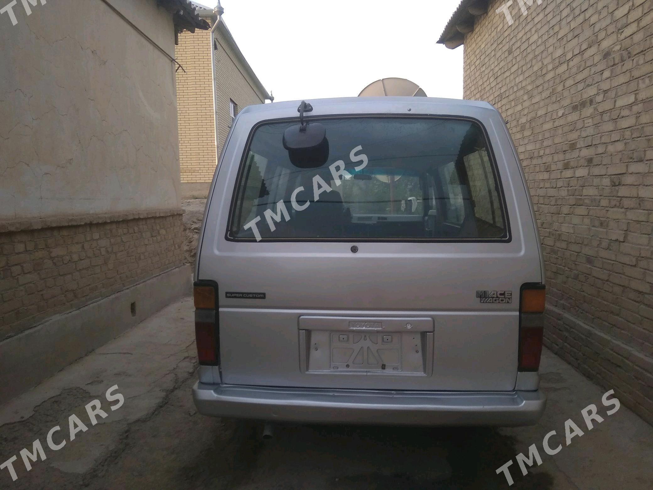 Toyota Hiace 1989 - 37 000 TMT - Сакарчага - img 2