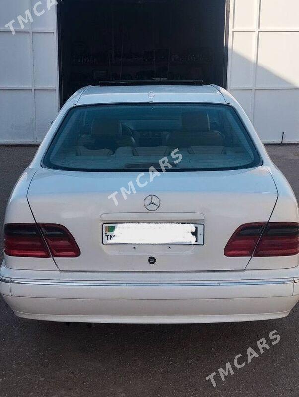 Mercedes-Benz E320 2002 - 100 000 TMT - Гумдаг - img 7