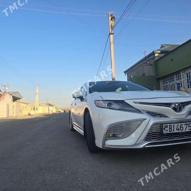 Toyota Camry 2018 - 290 000 TMT - Aşgabat - img 3