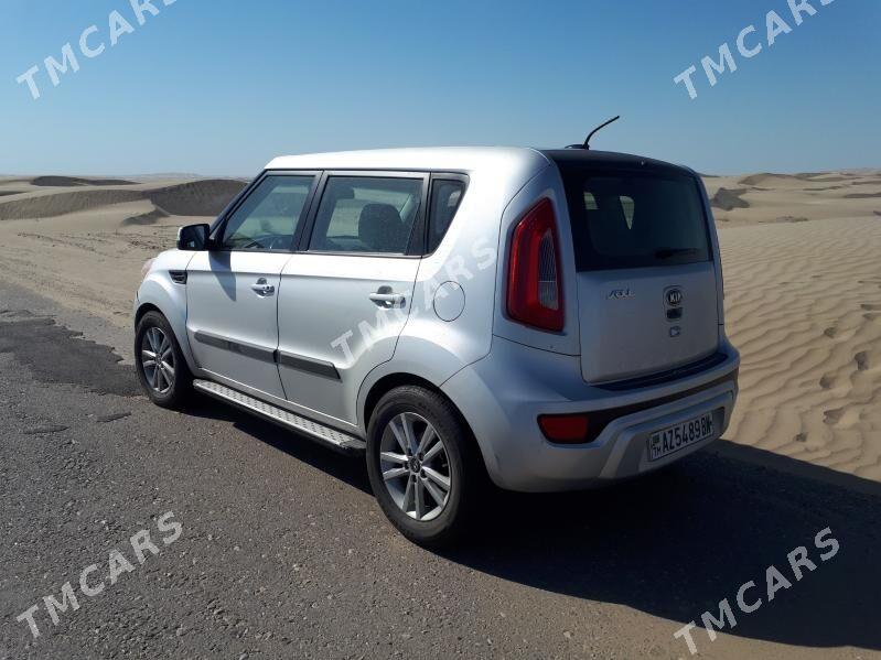 Kia Soul 2013 - 120 000 TMT - Хазар - img 3