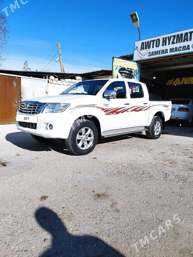 Toyota Hilux 2013 - 400 000 TMT - Balkanabat - img 9