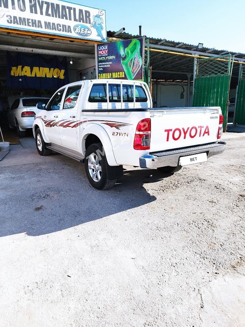 Toyota Hilux 2013 - 400 000 TMT - Balkanabat - img 8