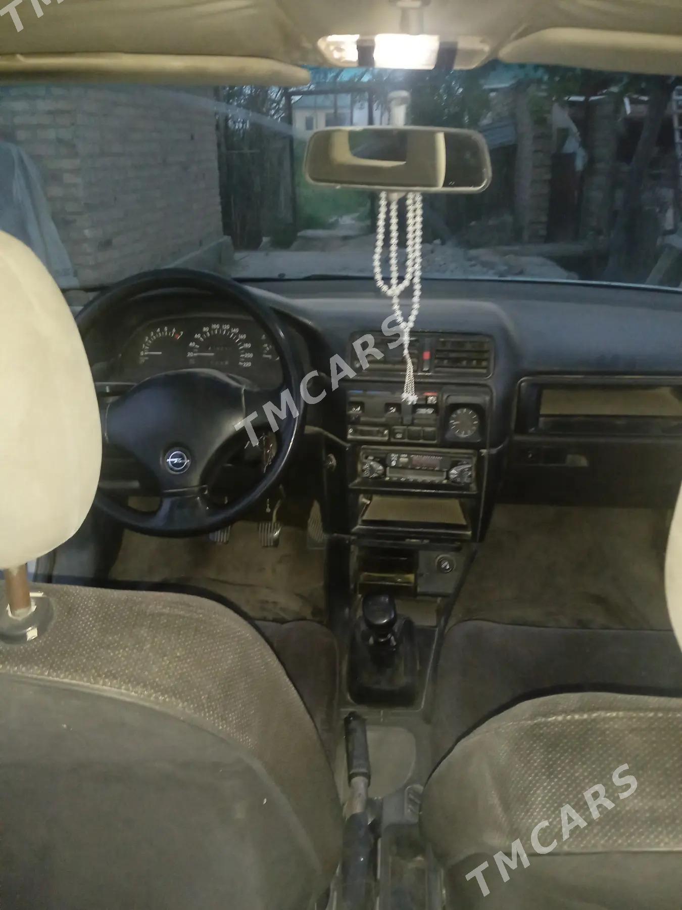 Opel Vectra 1991 - 22 000 TMT - Сакар - img 5