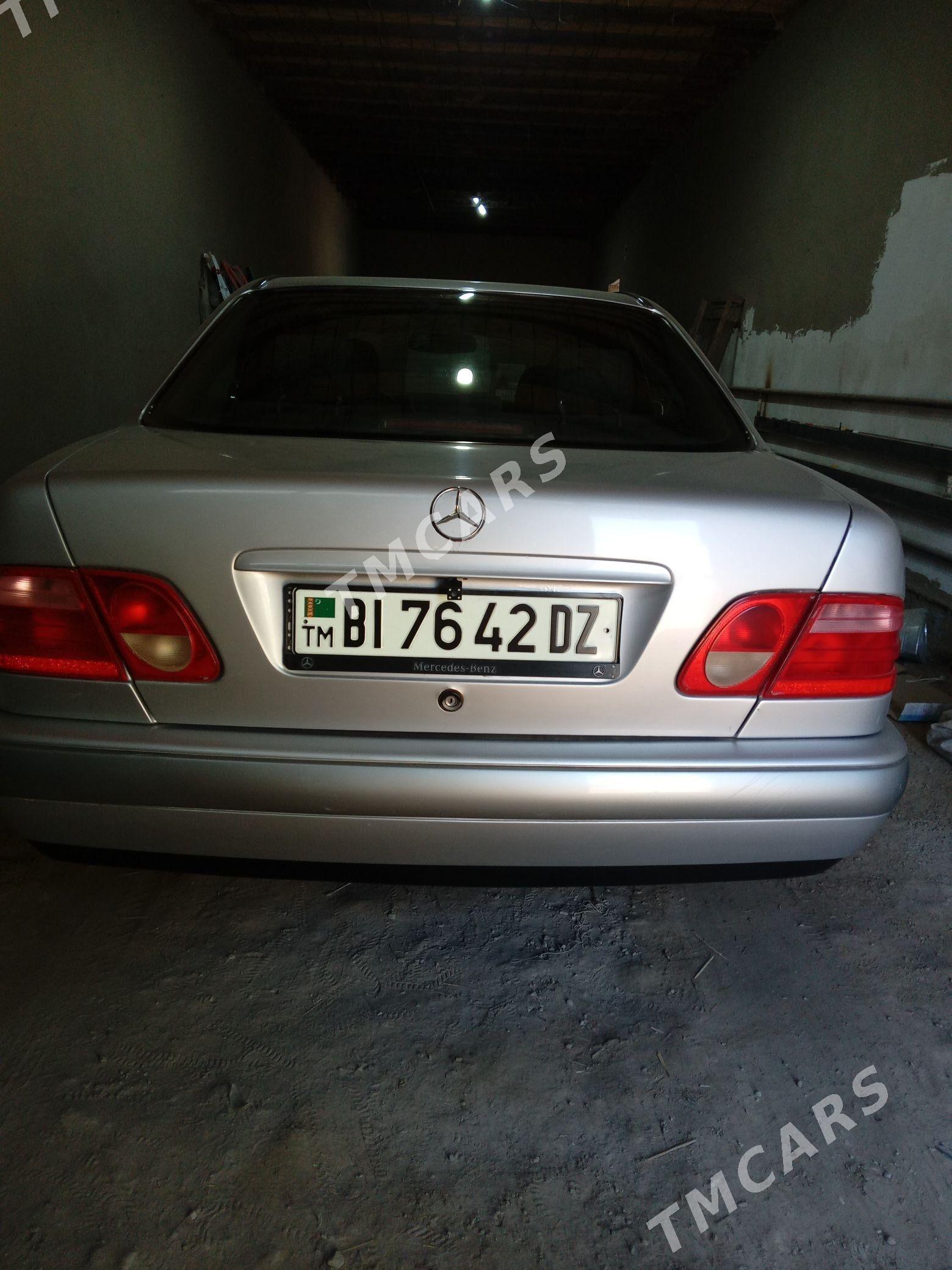 Mercedes-Benz E300 1999 - 70 000 TMT - Köneürgenç - img 5