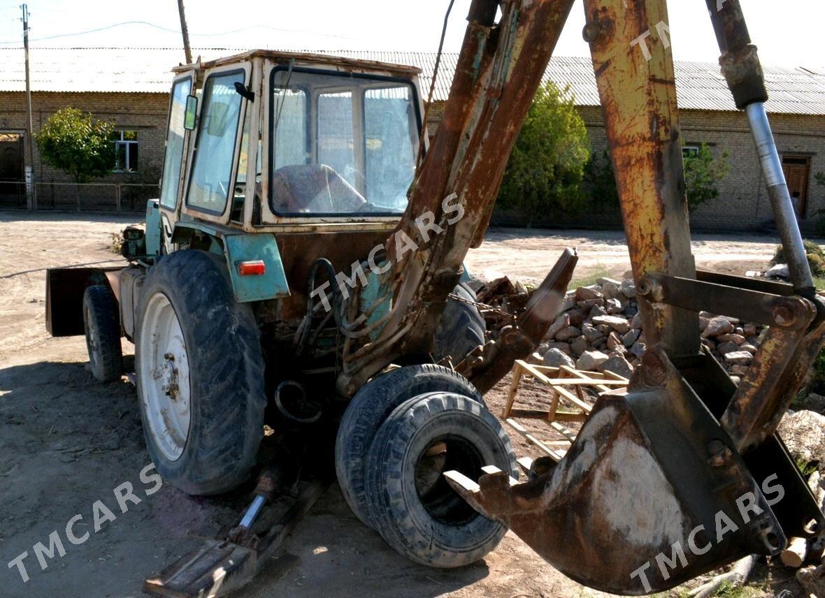 JCB 3CX Compact 1988 - 70 000 TMT - Шабатский этрап - img 4