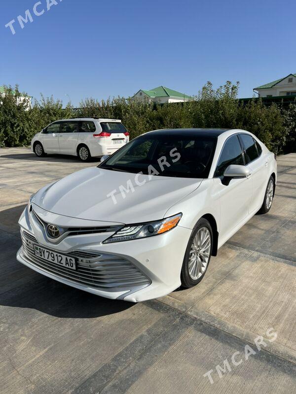 Toyota Camry 2018 - 380 000 TMT - Täze zaman - img 2