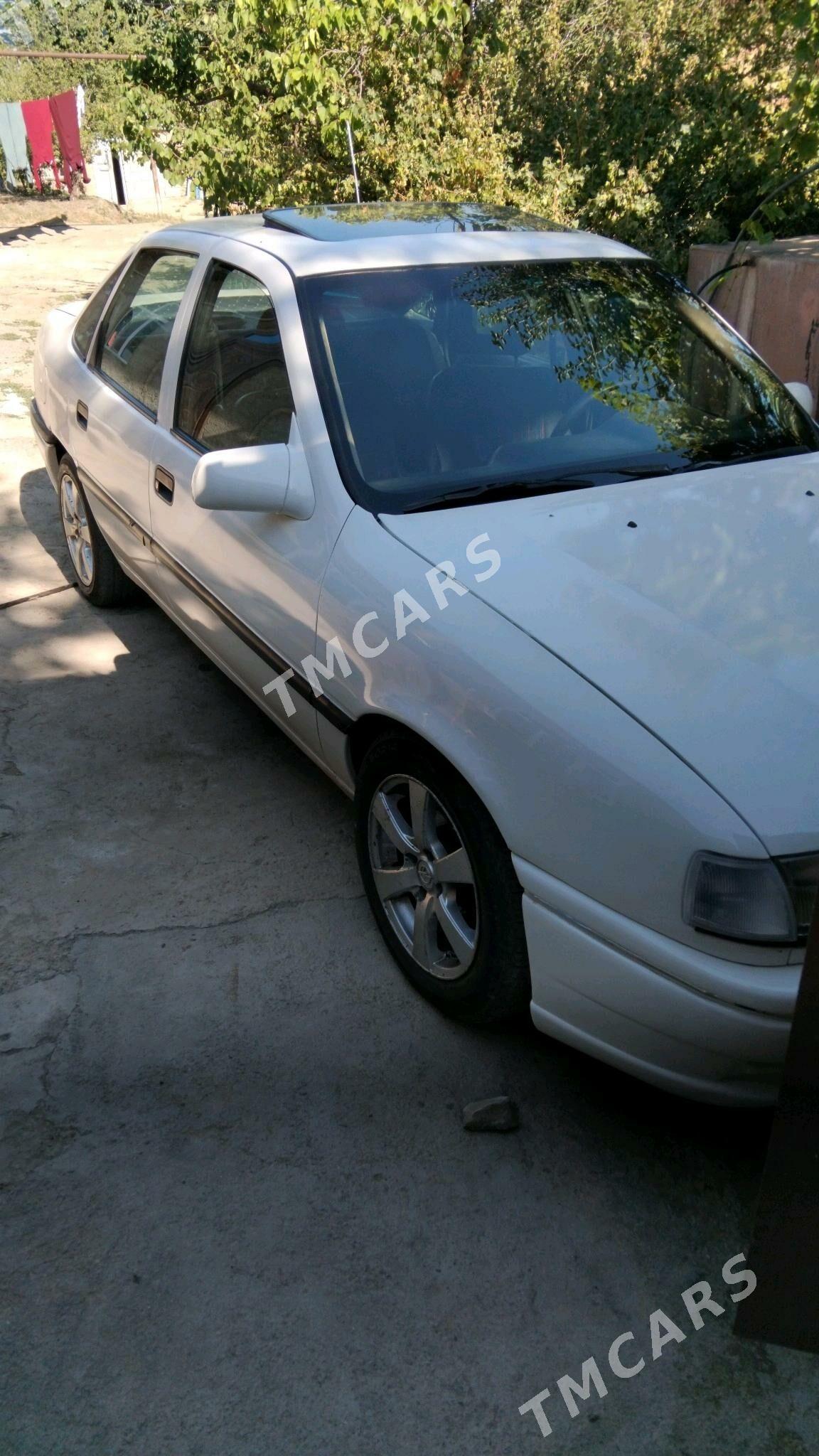 Opel Vectra 1994 - 34 000 TMT - Bäherden - img 2