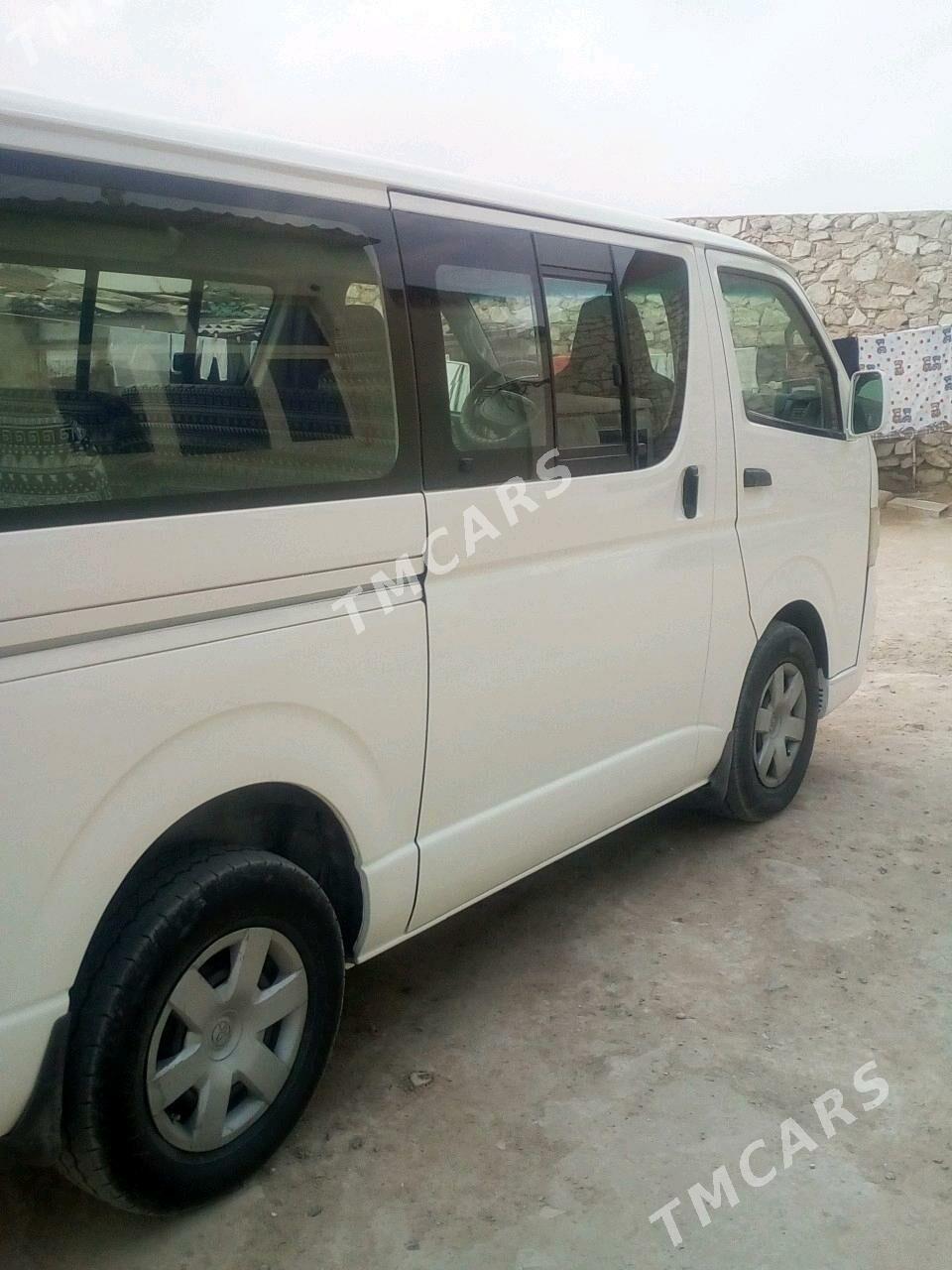 Toyota Hiace 2007 - 200 000 TMT - Türkmenbaşy - img 3