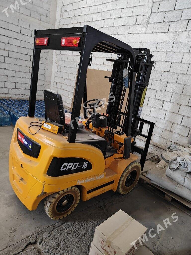 Kara Forklift 2024 - 110 000 TMT - Ашхабад - img 2