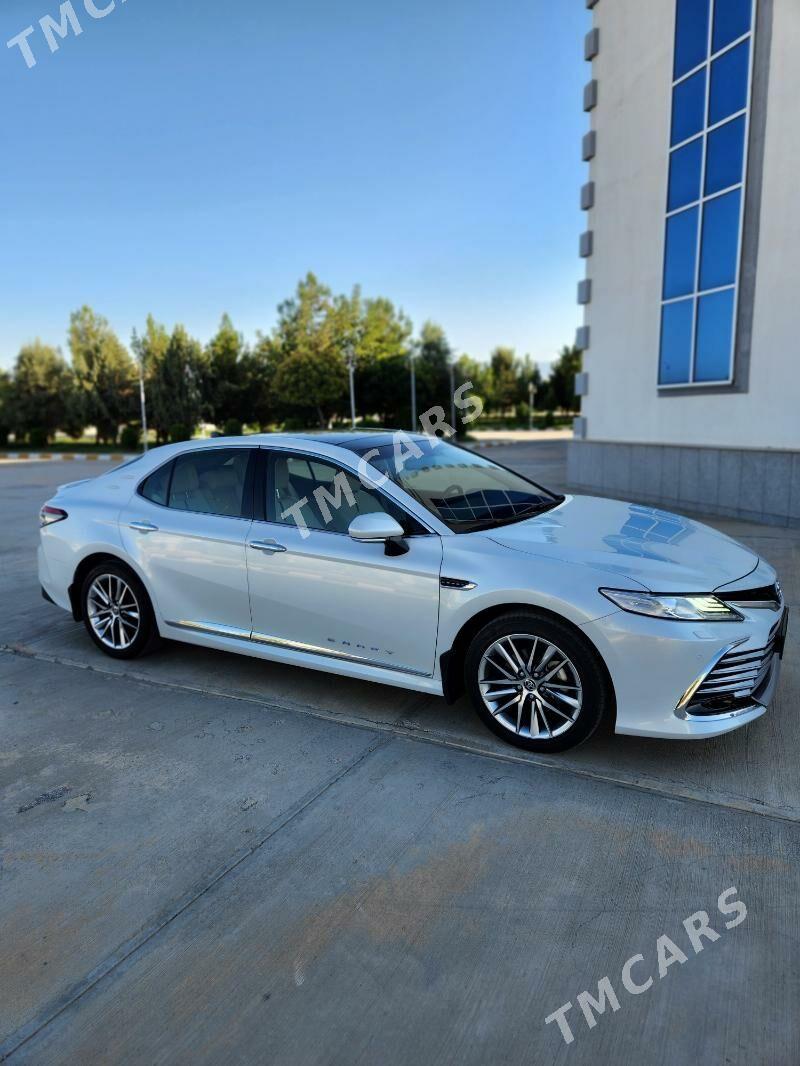 Toyota Camry 2023 - 700 000 TMT - Aşgabat - img 3