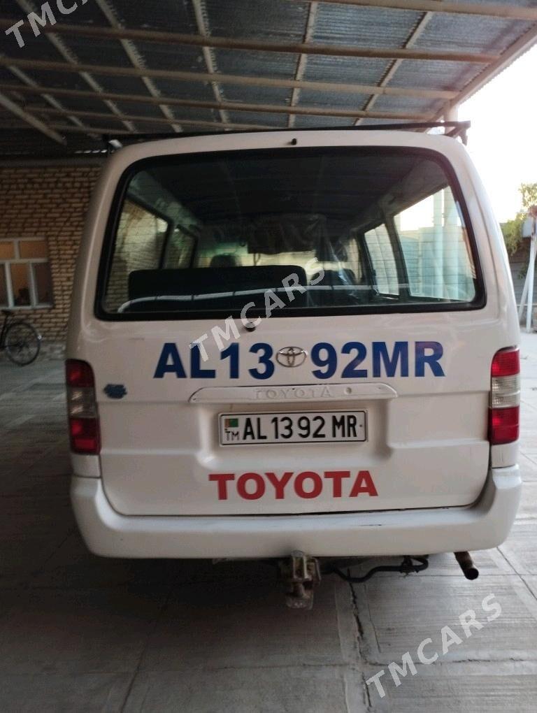 Toyota Hiace 2003 - 130 000 TMT - Sakarçäge - img 2